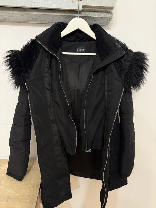Geaca GUESS  originala