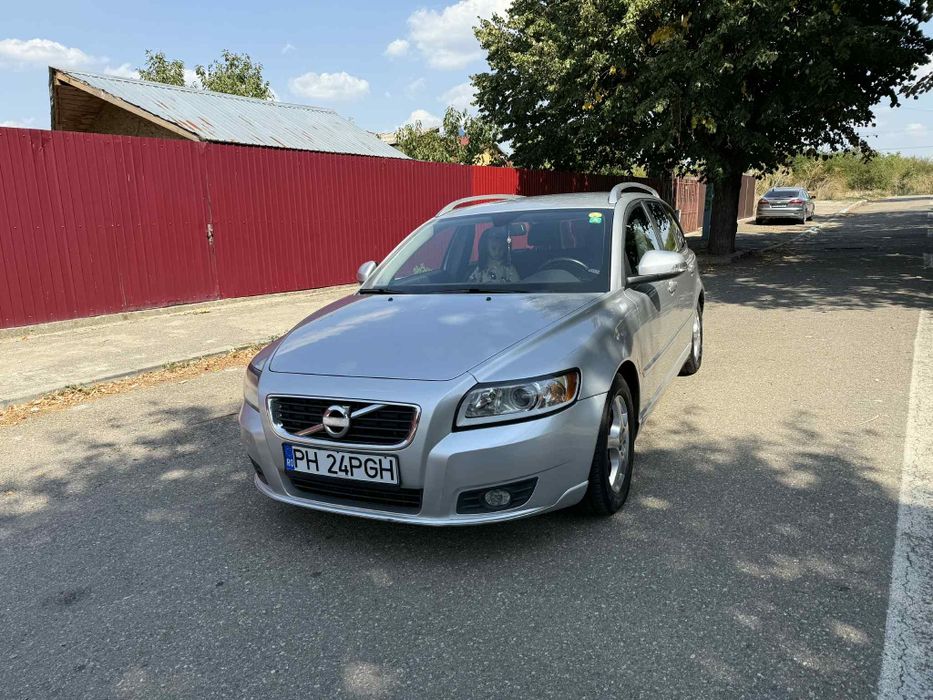 Vand Volvo 40 Impecabil