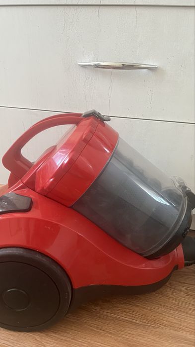 Продам пылесос в отличном состоянии