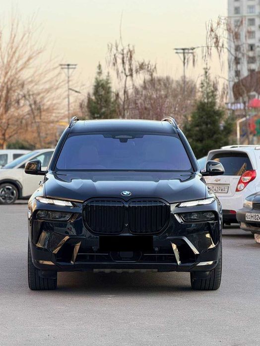 Sotuvda BMW X7 xDrive 40i