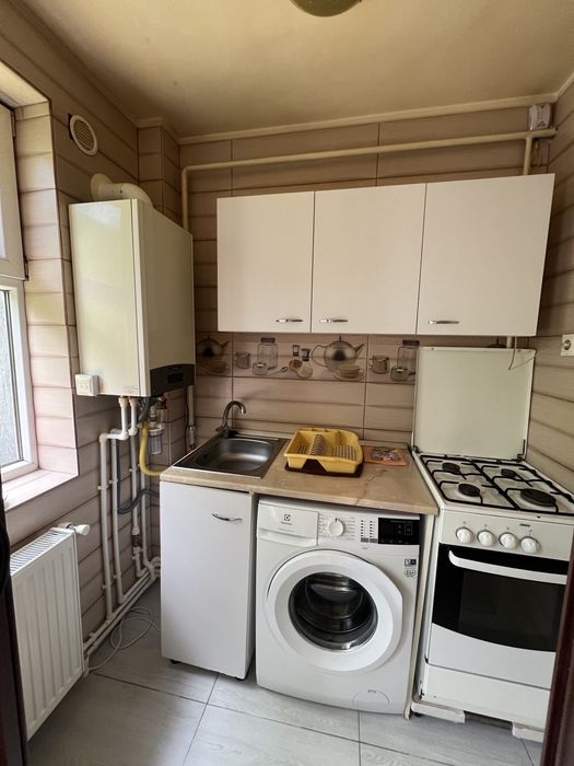 Inchiriez garsoniera