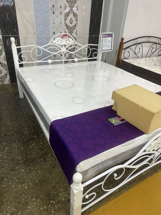 Продам кровать двухспальный