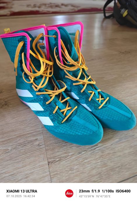 продам Adidas box hog 4