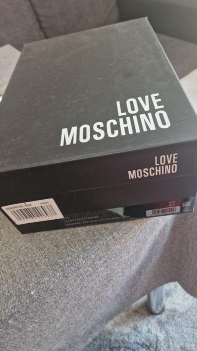 Оригинални маратонки Love Moschino