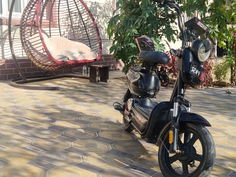 Продаётся электроскутер буу