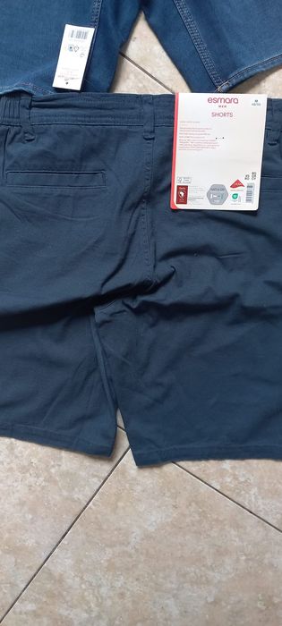Blugi scurti barbati M,noi cu etichetă