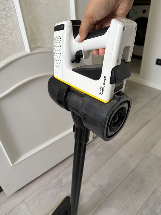 Продам пылесос Karcher VC4