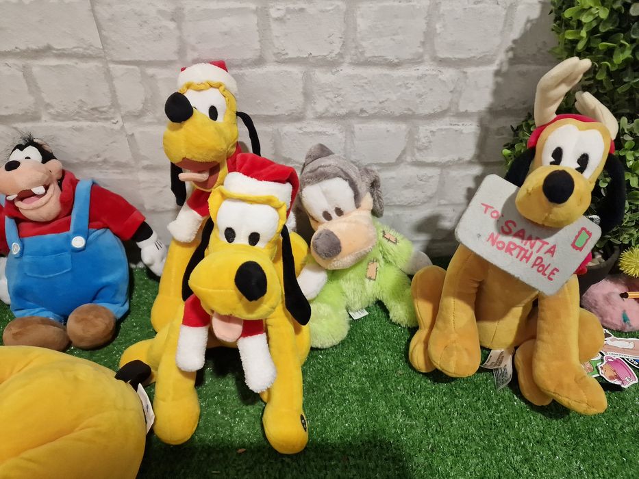 Гуфи и Плуто играчки