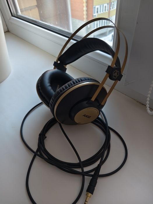 Наушники AKG k92 новые