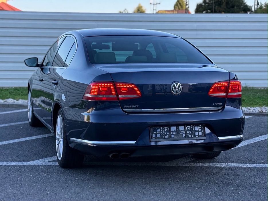 VOLKSWAGEN Passat 2012 — imagine 3