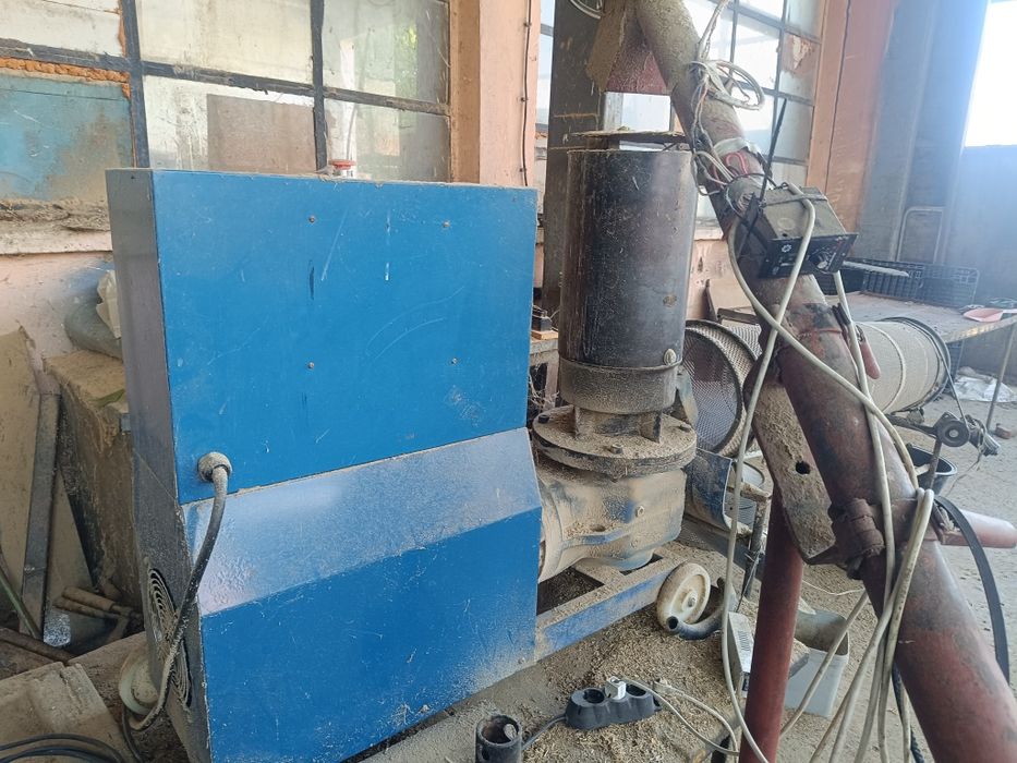 Продавам пелетна машина