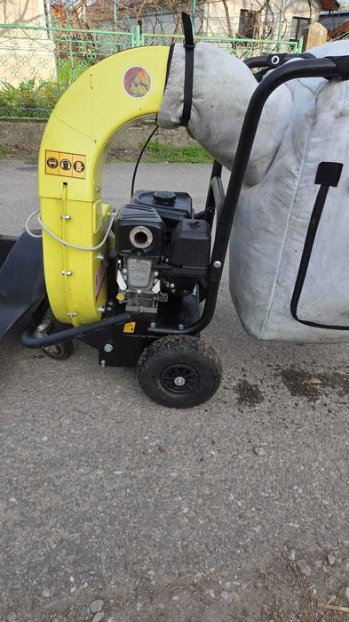 Aspirator profesional de gradina pentru frunze si deseuri Oswald OS10D2 SL - ca nou
