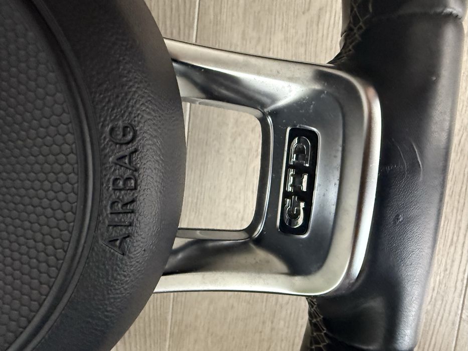 Волан VW Golf GTI или GTD Голф ГТИ ГТД Оригинален