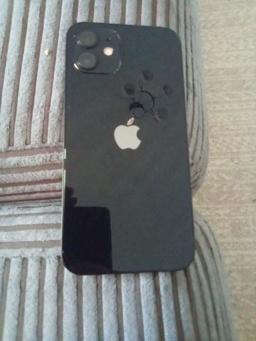Vând iPhone 12 !