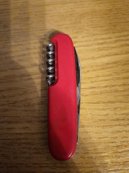 Briceag multifunctional