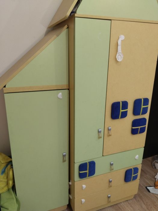 Продам детский шкаф