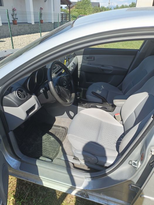 Mazda 3 motorizare 1.6 cm3 an 2004