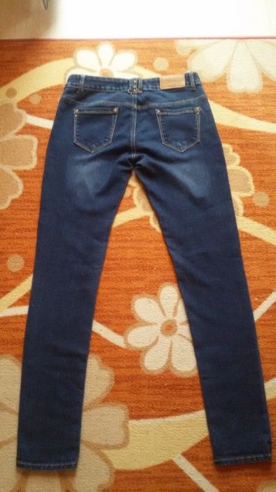 Нови дамски дънки номера 28,29,31