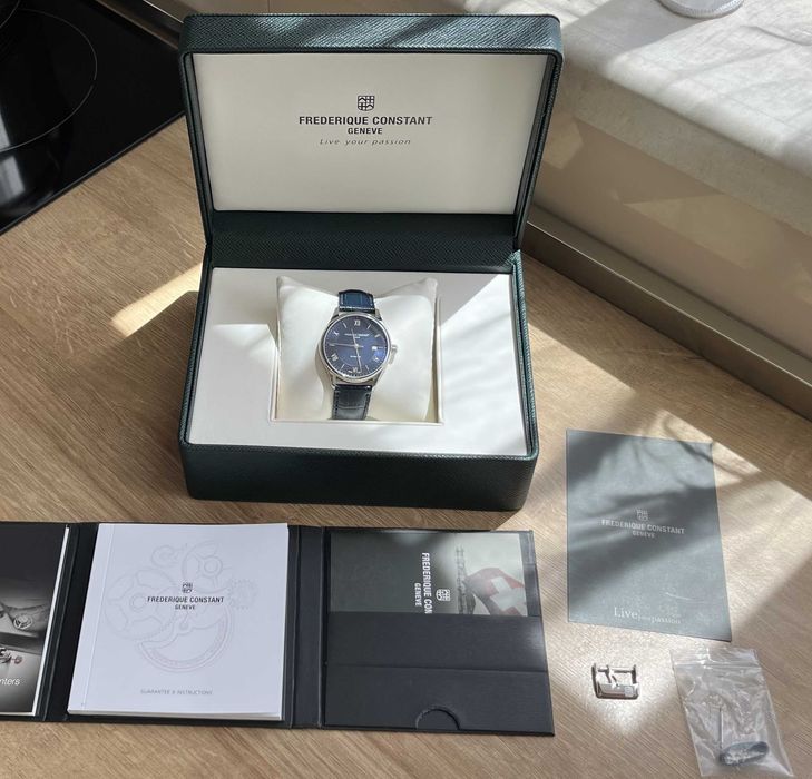 Frederique Constant Classics Index Automatic Blue FC-303MN5B6 Часовник
