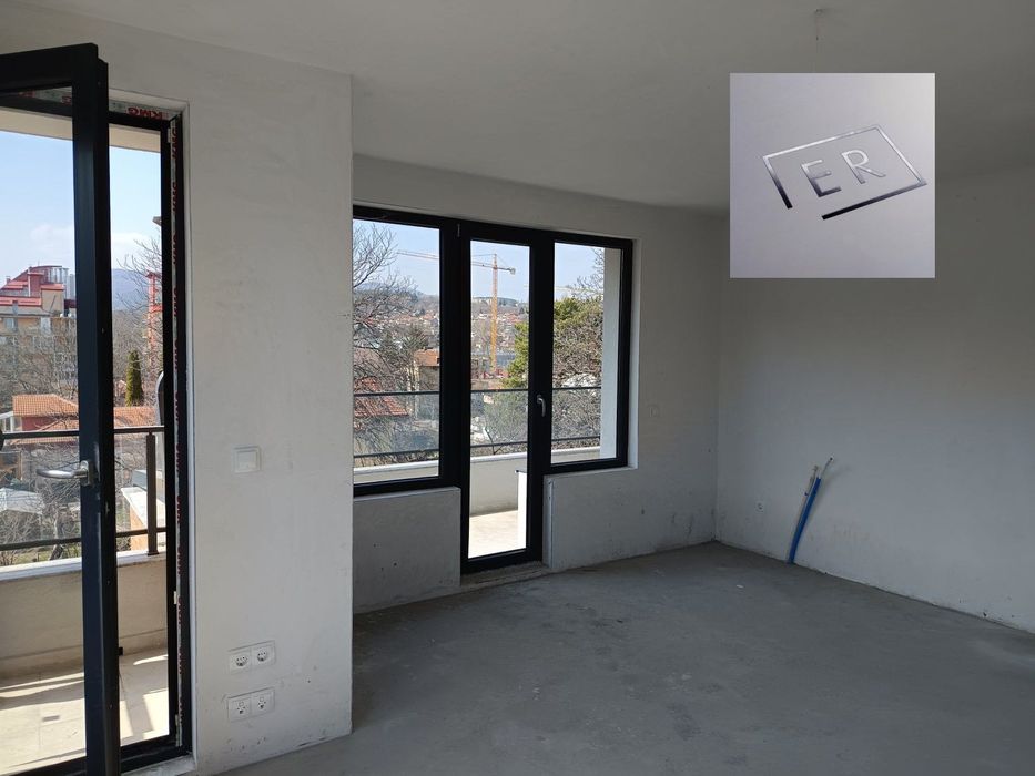 Продавам тристаен апартамент в кв. Карпузица