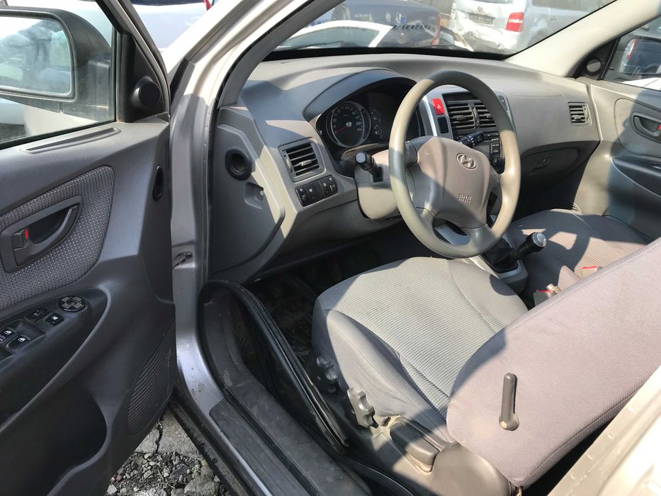 Dezmembrez/Piese HYundai Tucson 2008 2.0 Benzina 104 kW G4GC E4