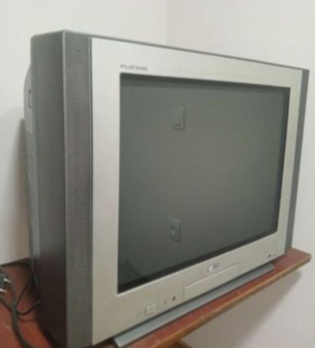 Телевизор LG flatron