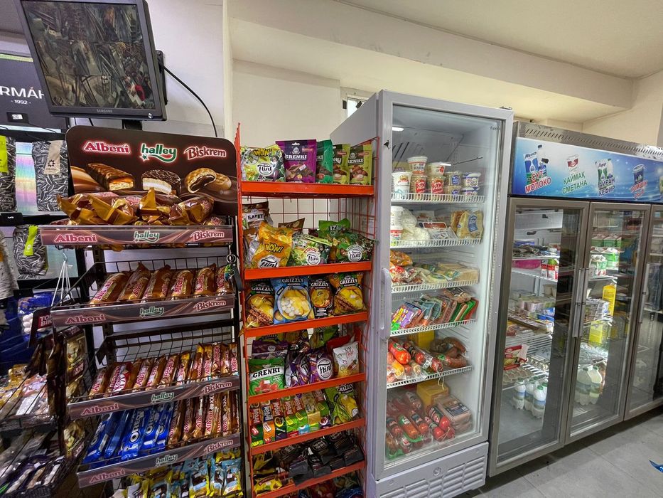 Магазин сатылады товарымен