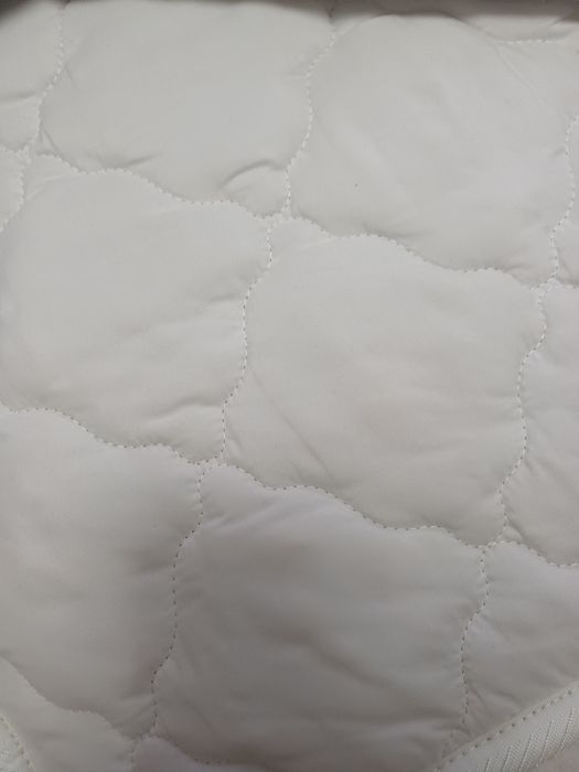 Спалня със матрак и топ матрак