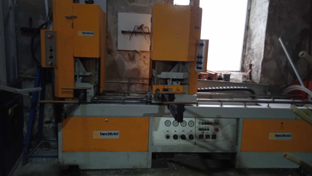 Vând mașină de lipit PVC (la 2