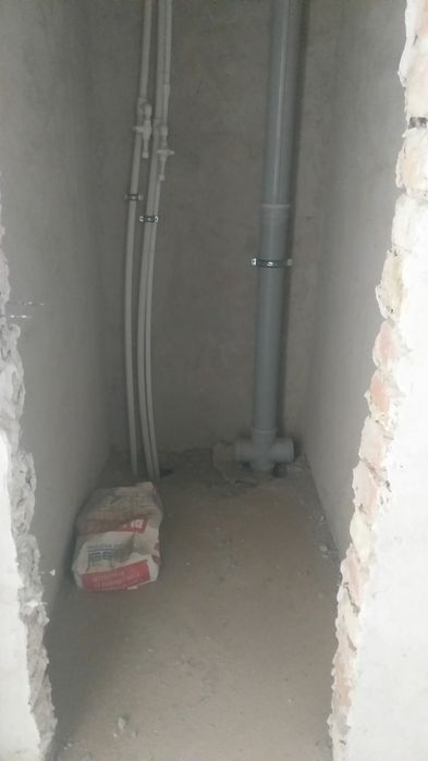 Karobka uy sotiladi.