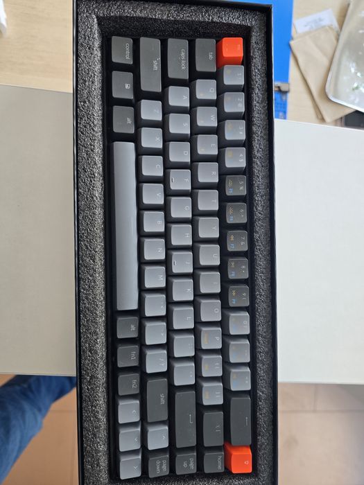 Механична клавиатура Keychron K6