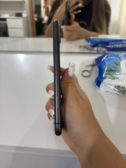 iPhone 11 б/у акб 72