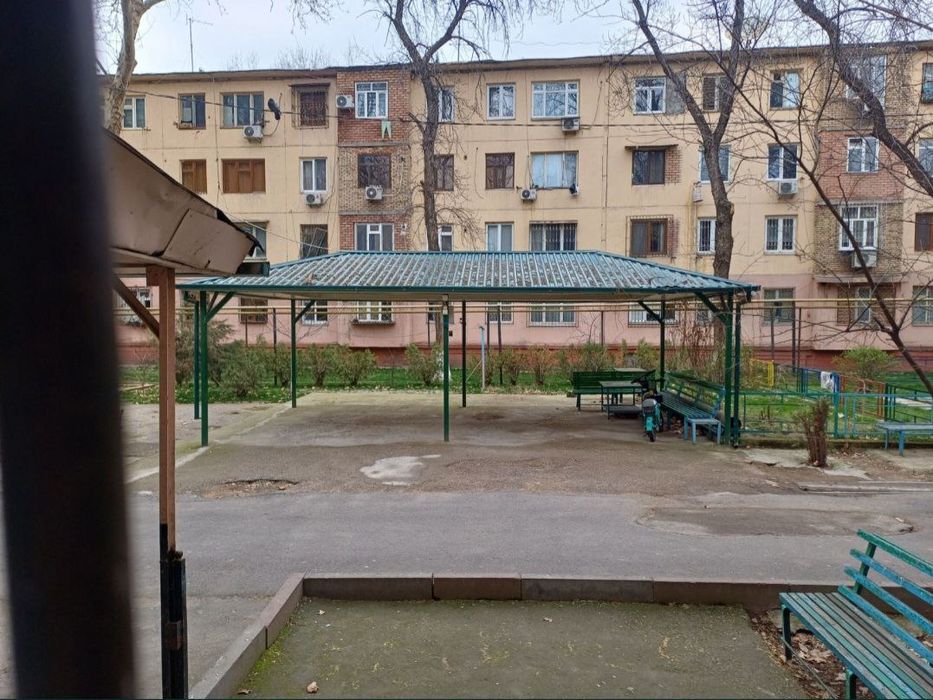 ^Метро Мирзо Улугбек‼️2в3-комнат,1етаж+Парковка есть балкон срочно