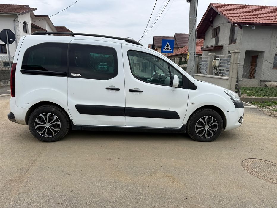 Citroen berlingo XTR 1.6 D An2013 E5 Led