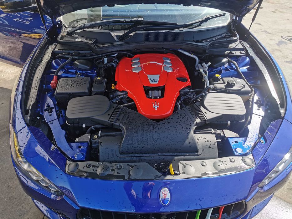 Dezmembrez maserati ghibli 3.0 benzina 2013+/bara fata/stop/capota/far