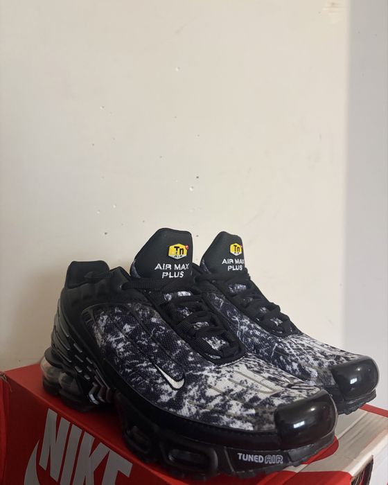 Nike Air Max Plus TN “Black / White Marble”- 41,42,45,46