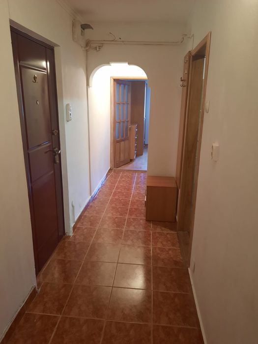 Inchiriez apartament 2 camere