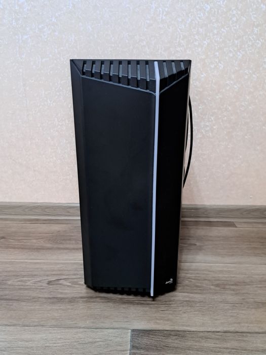 Корпус AeroCool Bionic