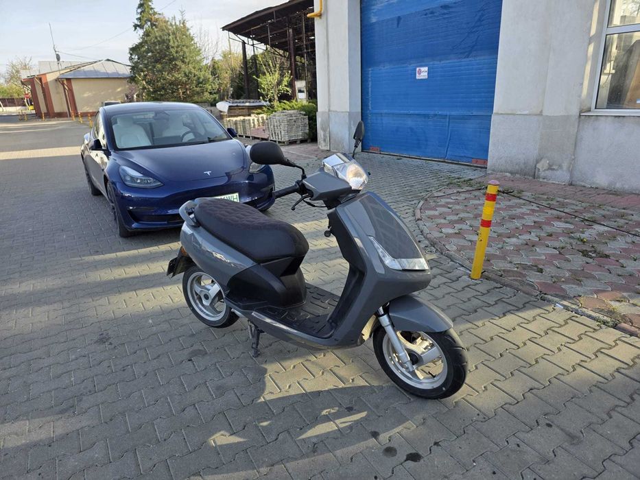 Peugeot E-VIVACITY scuter electric L1e