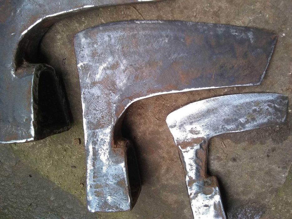 Секира брадва 3 броя