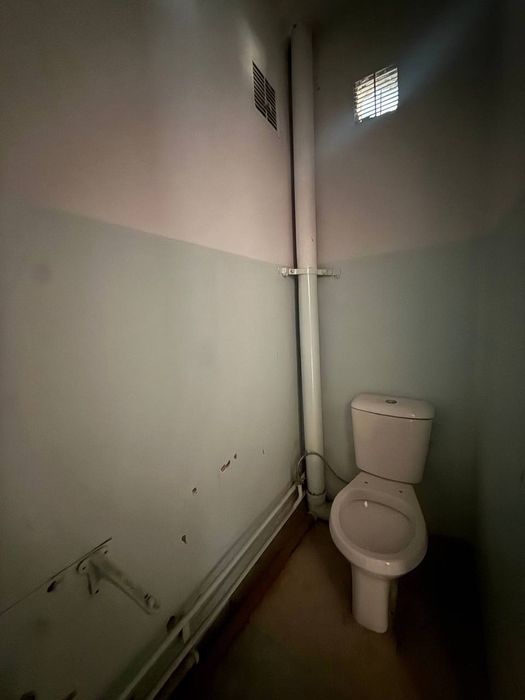 Продаётся 4/3/4 Каракамыш-2/4 Мухбир кирпич Банковский дом Балкон 2х9