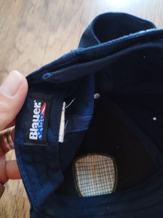 blauer usa - страхотна шапка КАТО НОВА