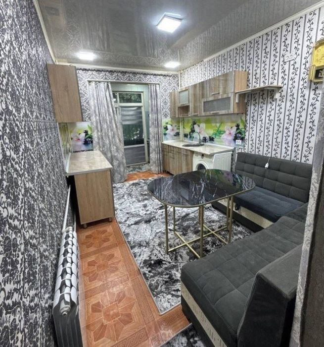 Chilonzor metro Jahon tillari Nizomiy yaqinida kvartira bor