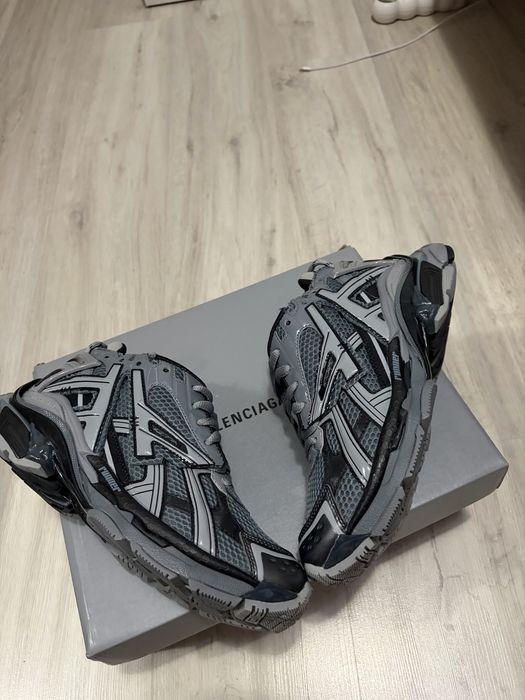 Balenciaga Runner grey 39
