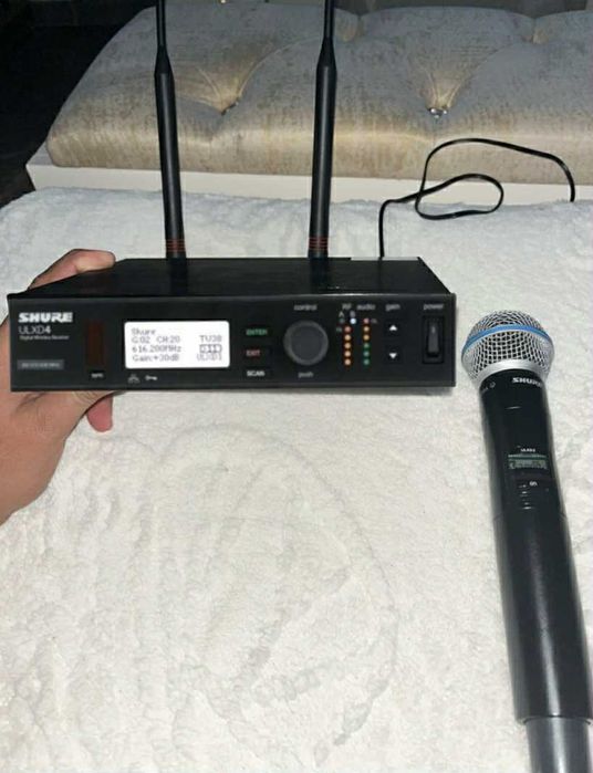 SHURE ULXD4 2700 лв