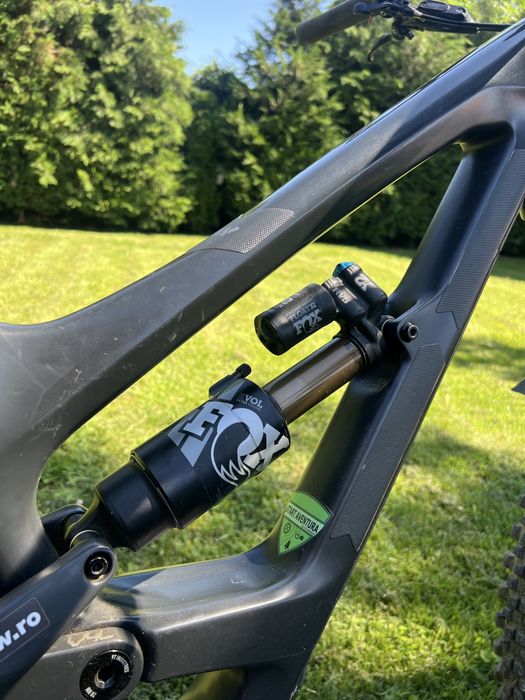 Full Suspension Yt Capra pro Race CF
