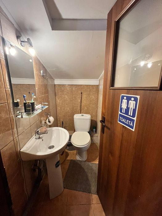 Inchiriez apartament cu 4 camere pretabil pentru grup de studenti