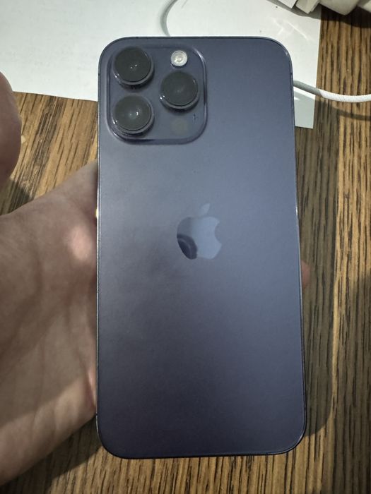 Iphone 14 pro max LLA sotiladi srochniy