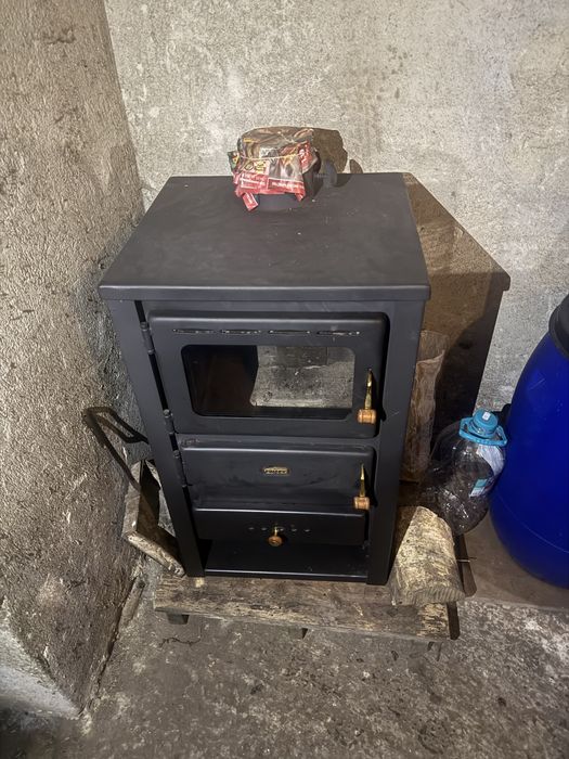 печка тип камина prity