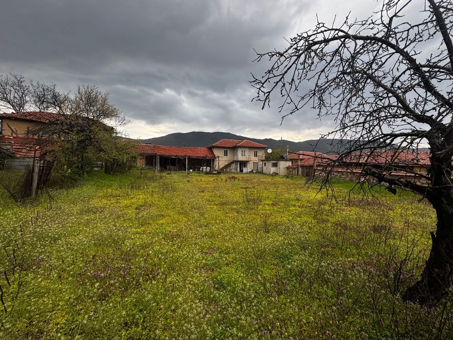 Продава се имот